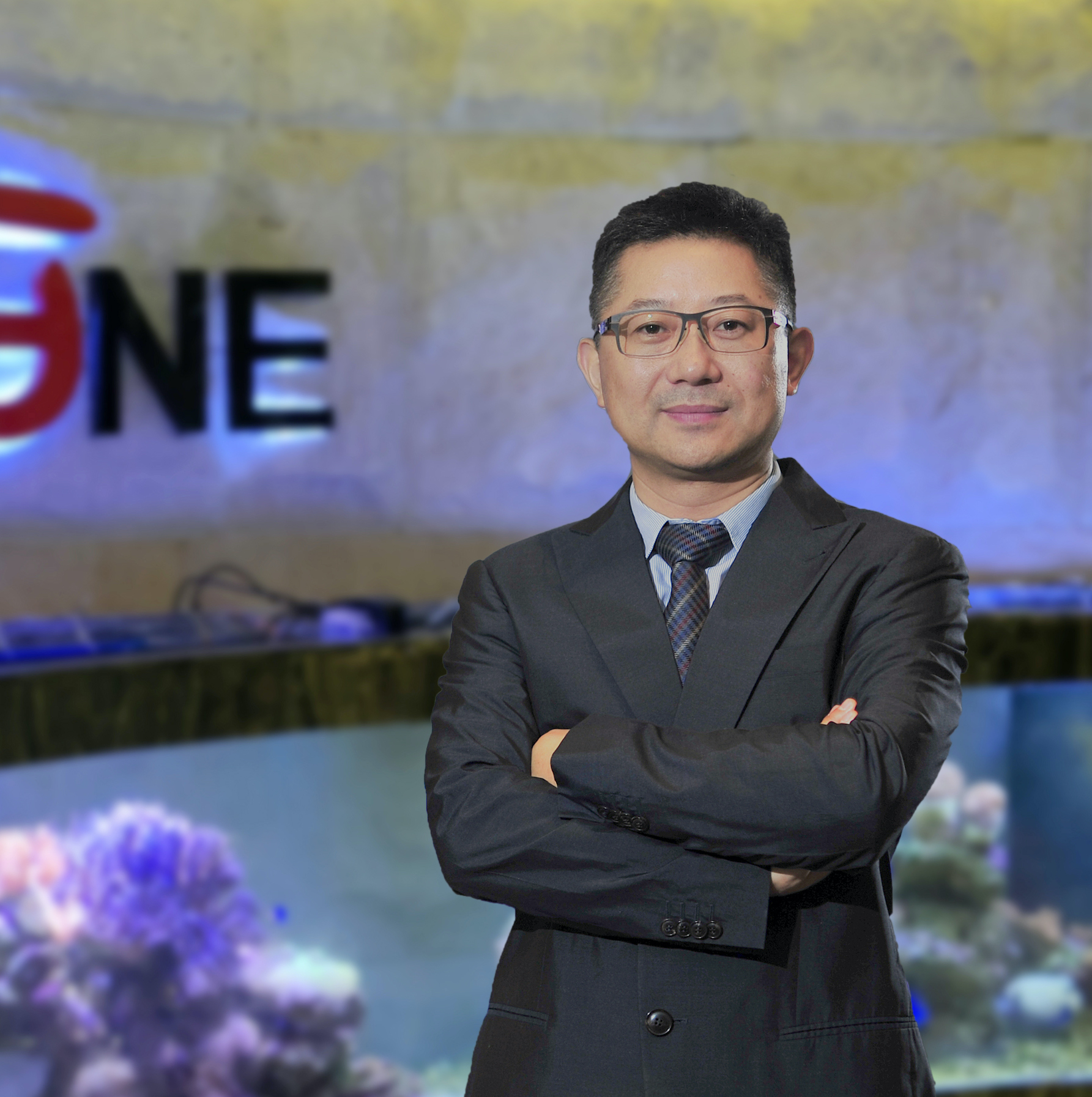 移动端 banner张维.jpg